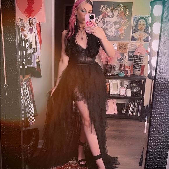 ⚜️POSH AMBASSADOR⚜️ - Picture 1 of 3